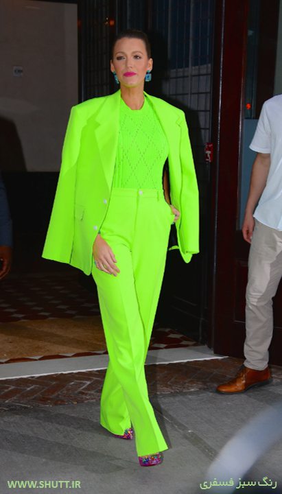 لباس سبز فسفری
